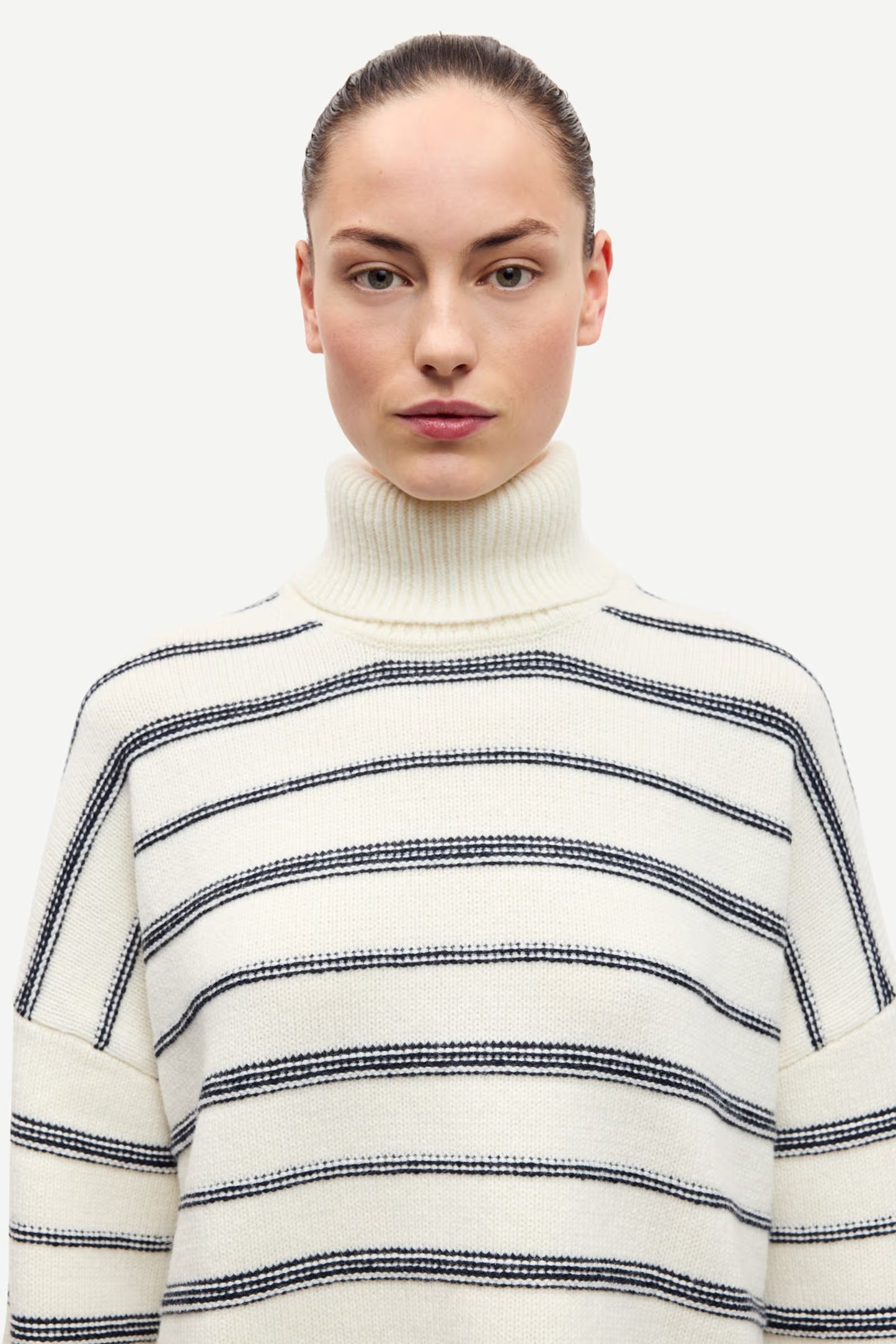 SAMSOE SAIKEIKU STRIPE TURTLENECK