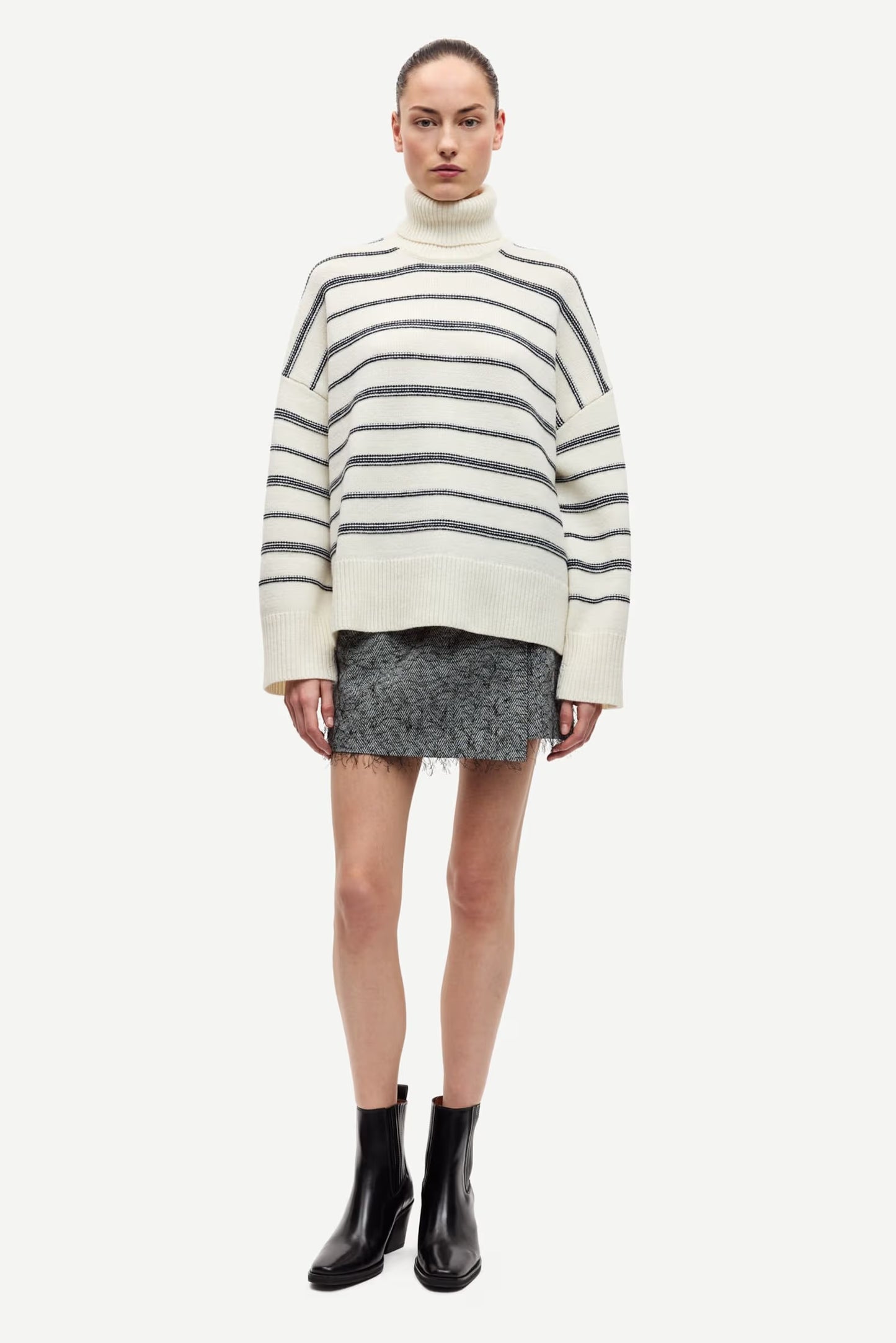 SAMSOE SAIKEIKU STRIPE TURTLENECK