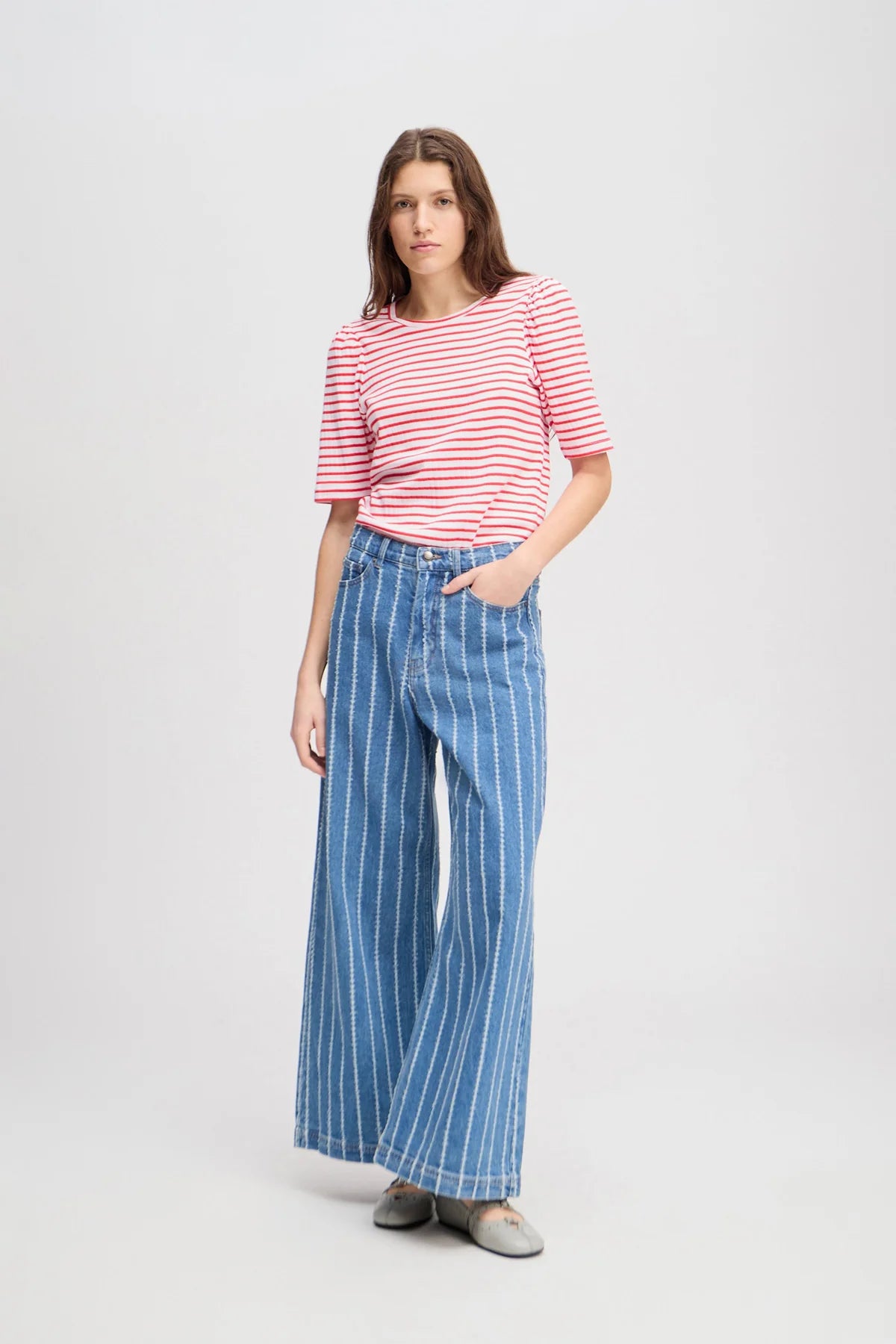 MUNTHE JIKOLAZ TEE RED