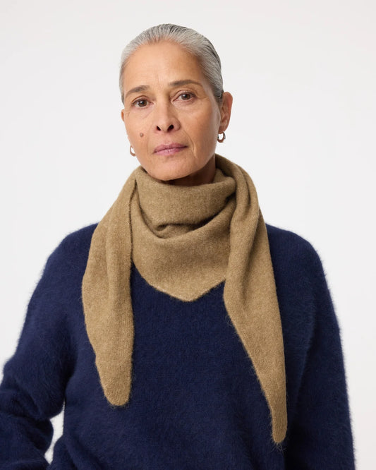 KNIT-TED TRICJA SCARF HAZEL