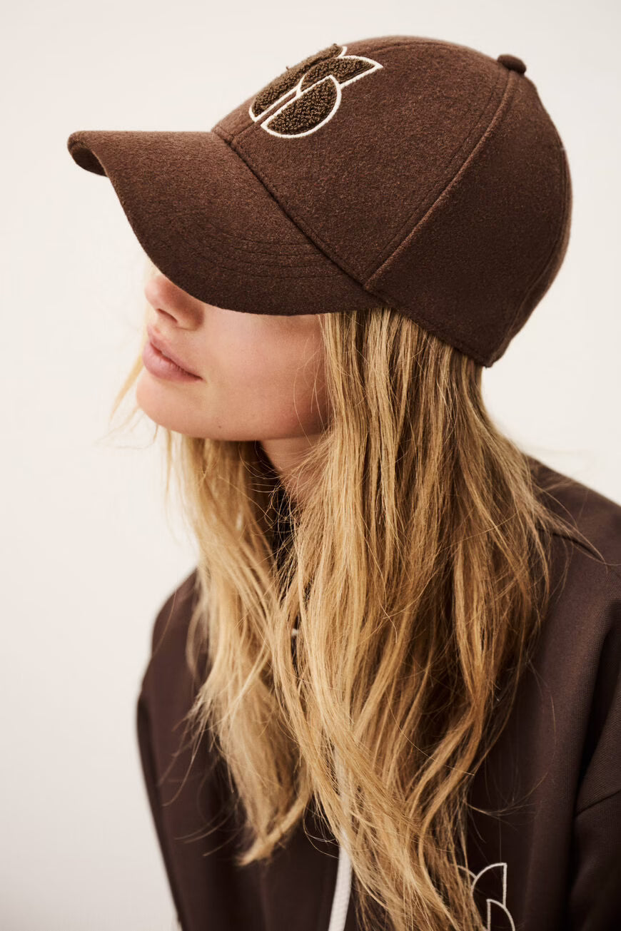 BA&SH CAP HUGO CHOCO