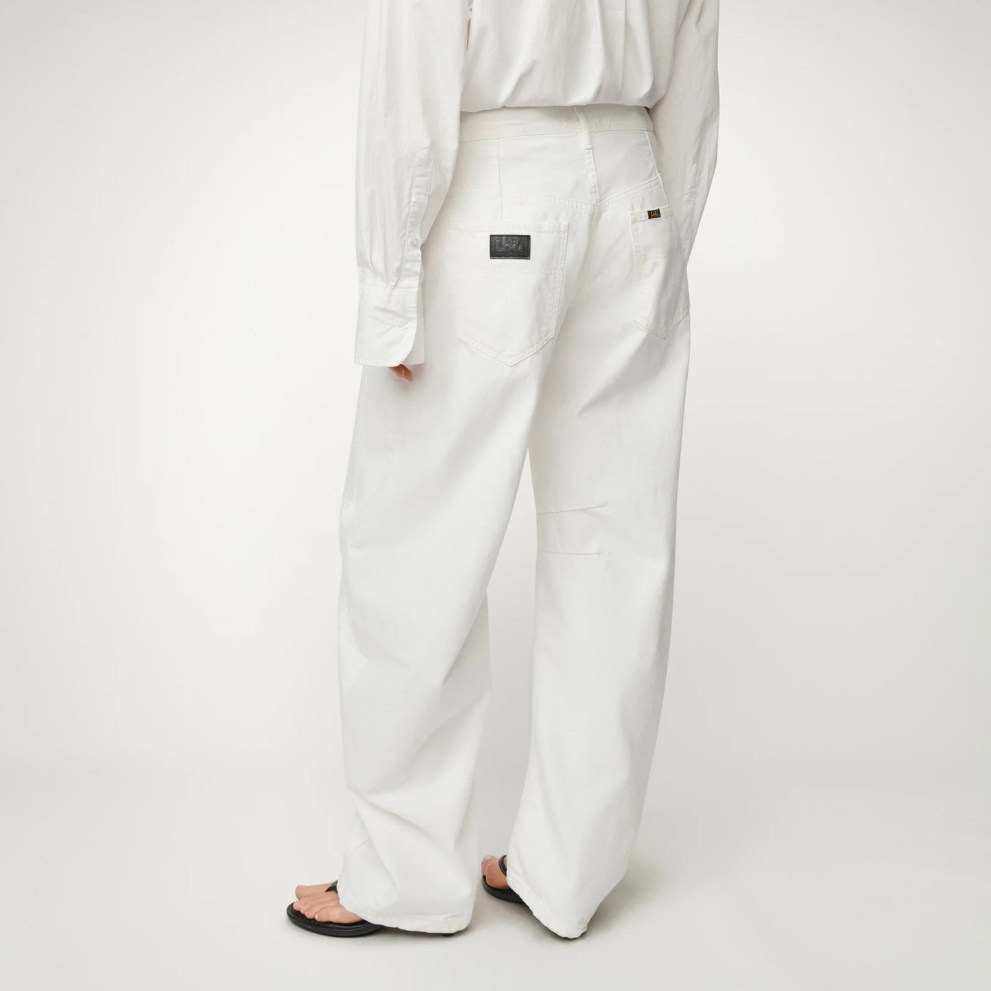LOIS ALIANA PLEATED BARREL WHITE - S. LABELS