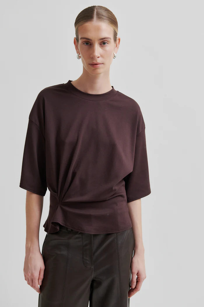 SECOND FEMALE MISSOURI TEE CHOCOLATE PLUM