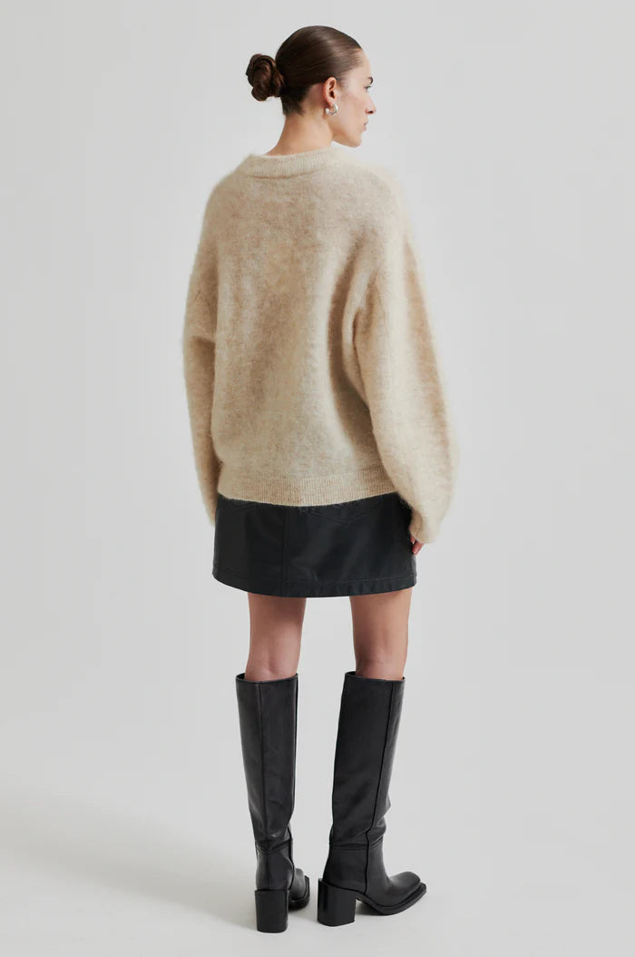SECOND FEMALE ANNELEEN TRUI - S. LABELS