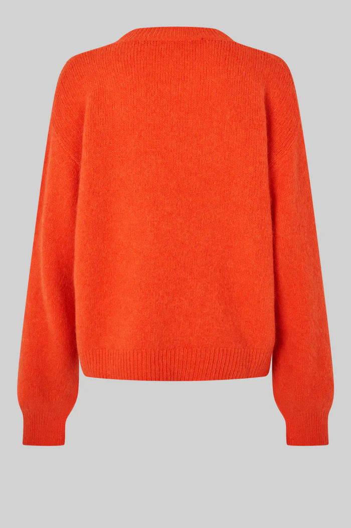 SECOND FEMALE ANNELEEN TRUI ORANJE - S. LABELS