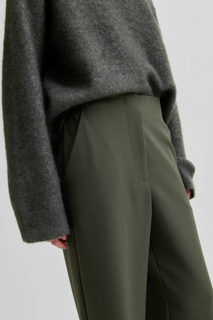 SECOND FEMALE FIQUE TROUSERS BELUGA