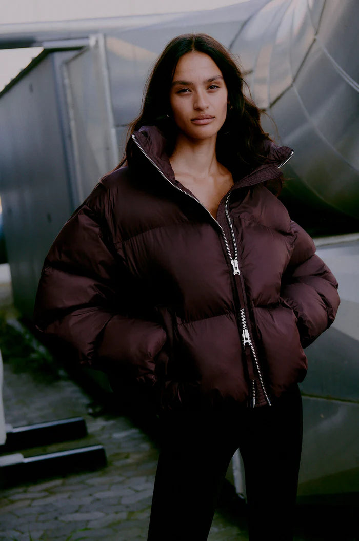 SECOND FEMALE RIYA PUFFER JACKET CHOCOLATE PLUM