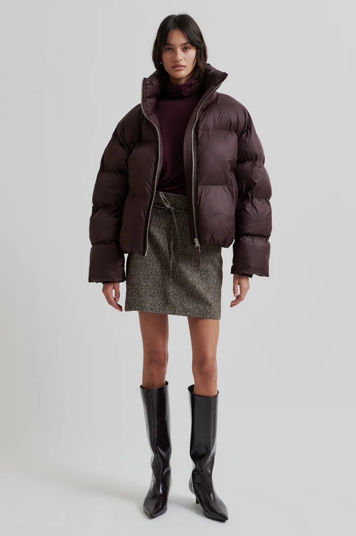SECOND FEMALE RIYA PUFFER JACKET CHOCOLATE PLUM