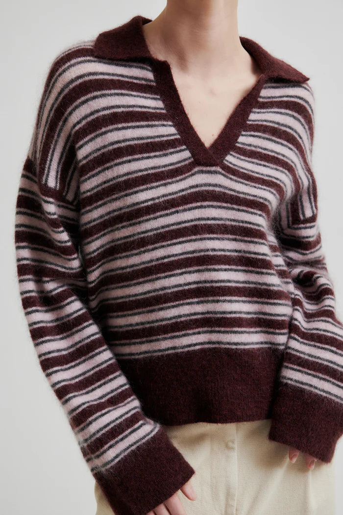 SECOND FEMALE VIENNA KNIT COLLAR