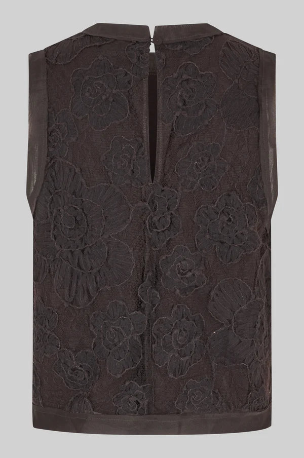 SECOND FEMALE DAYSEE TOP