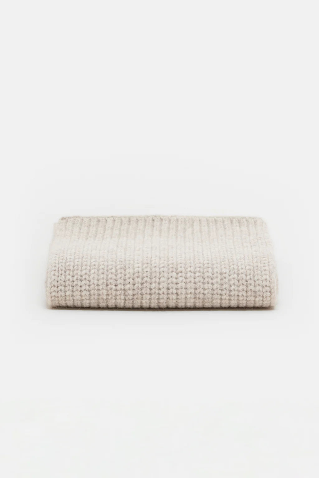 CLOSED KNITTED ALPACA SCARF BEIGE