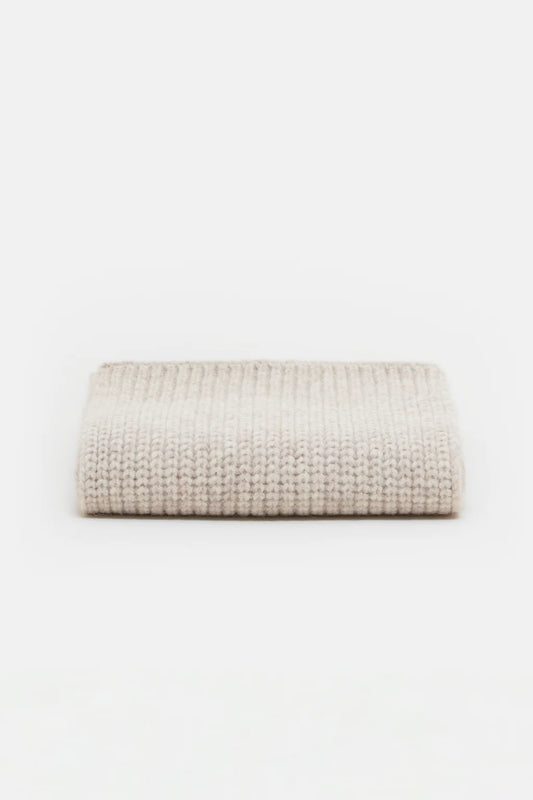 CLOSED KNITTED ALPACA SCARF BEIGE