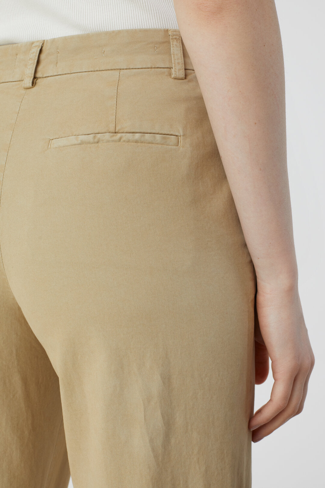 CLOSED AUCKLEY ORGANIC COTTON BEIGE - S. LABELS