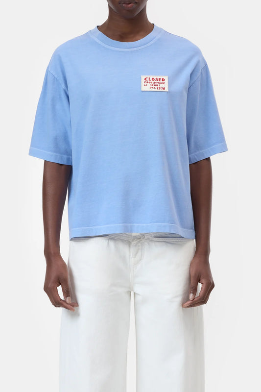 CLOSED BOXY TEE MET BADGE SKY BLUE - S. LABELS