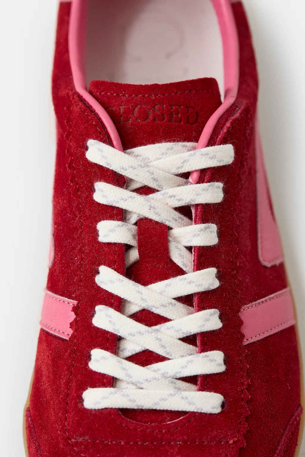 CLOSED SNEAKER CHERRY RED