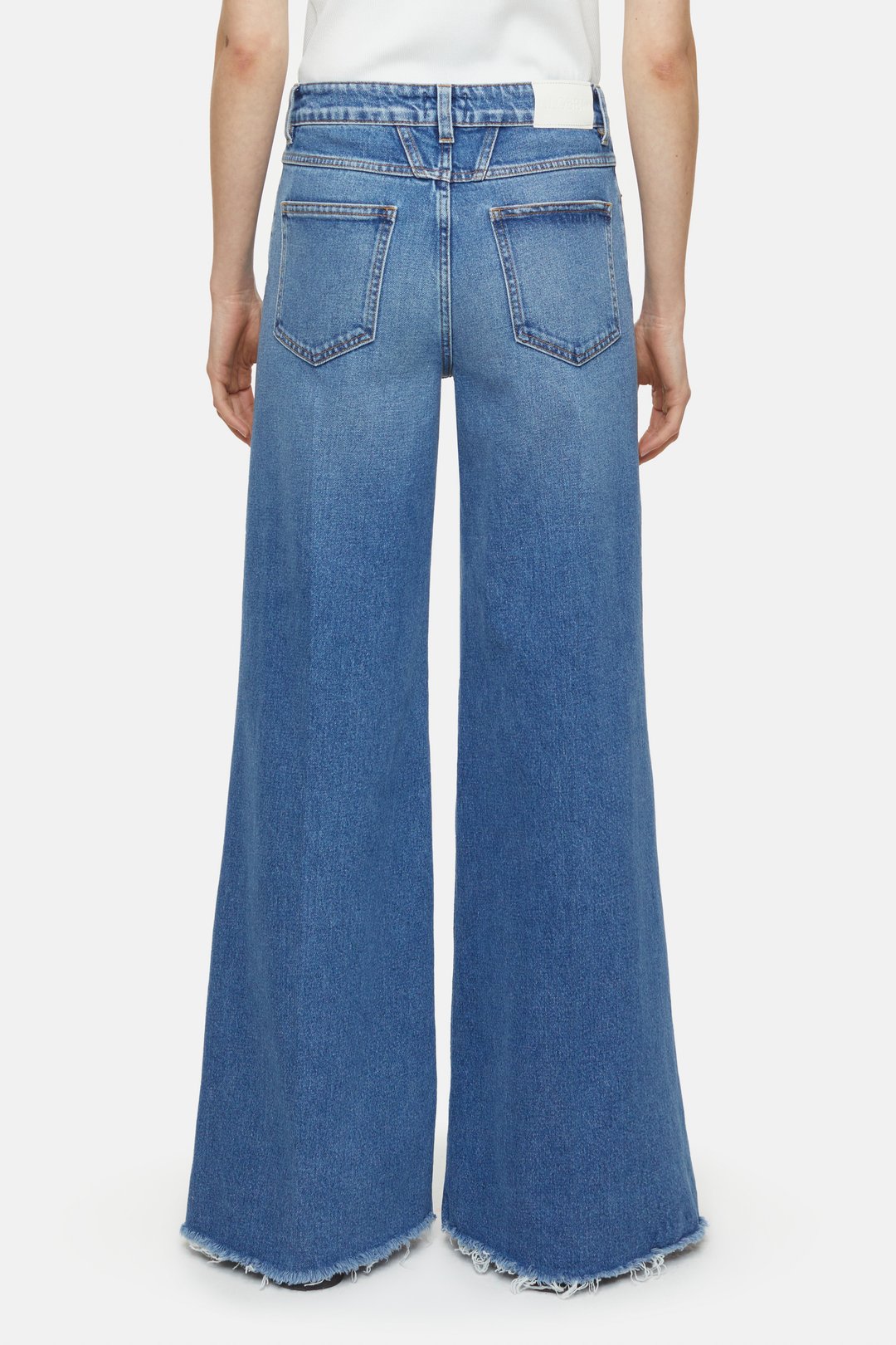 CLOSED GLOW-UP WIDE FIT FLARED LEG USED - S. LABELS