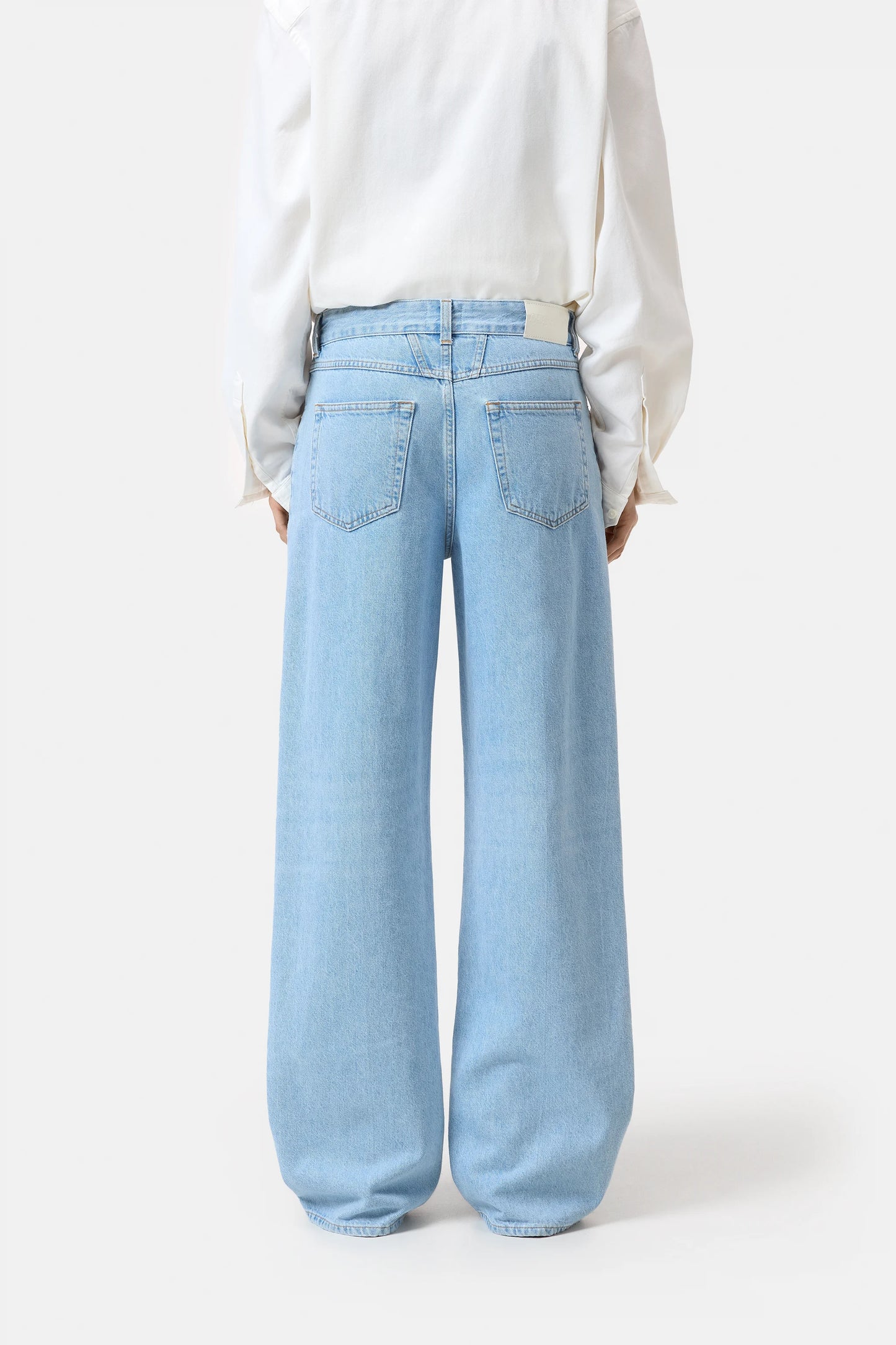 CLOSED NIKKA WIDE STRAIGHT FIT LIGHT BLUE