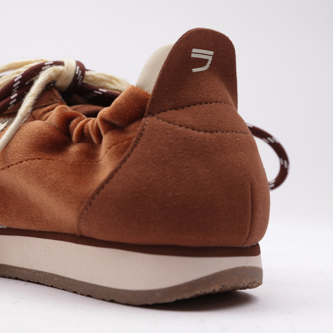 PURAAI PANTHER SNEAKER SOFA