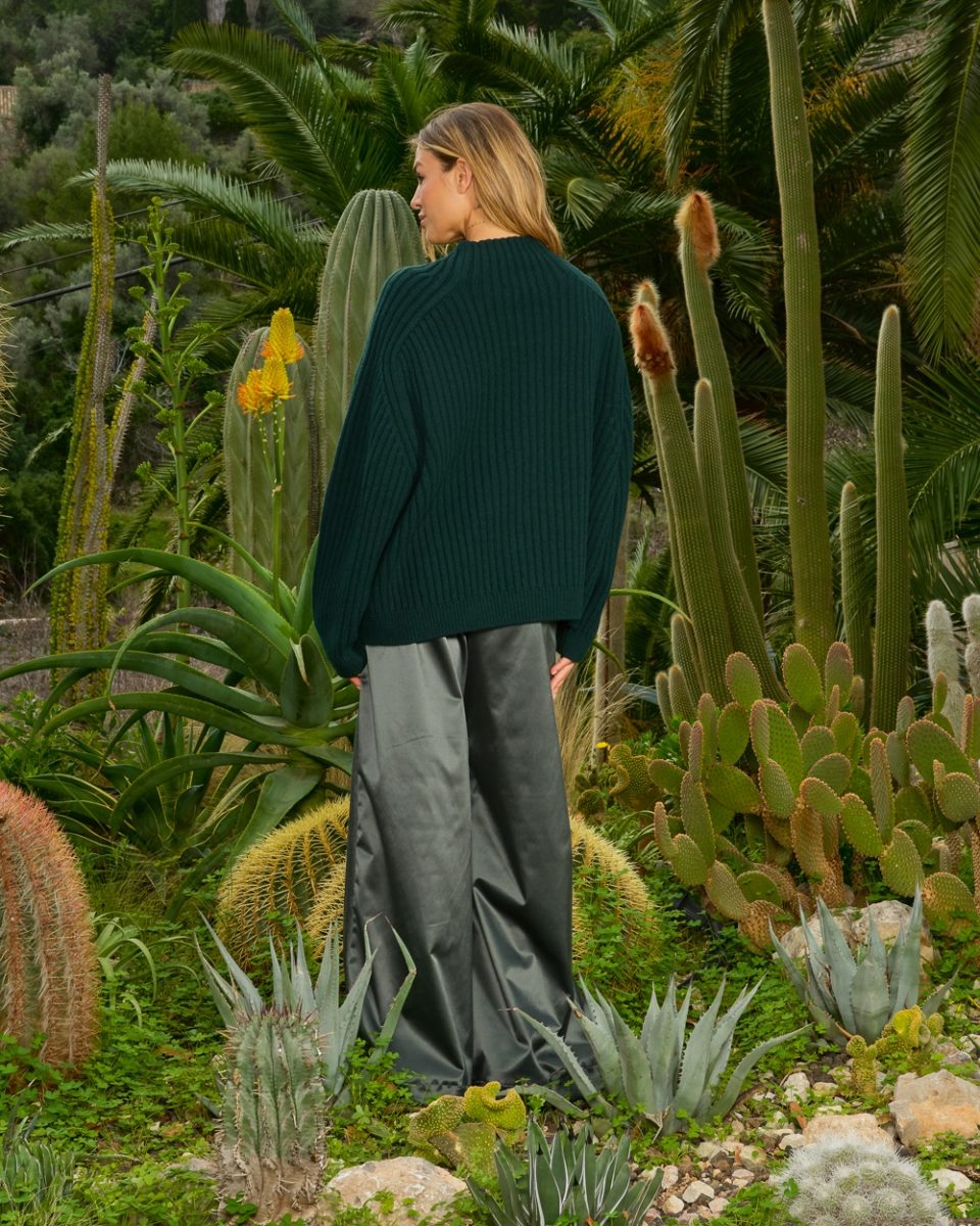 SEA ME HAPPY BAKER JUMPER DEEP DARK GREEN