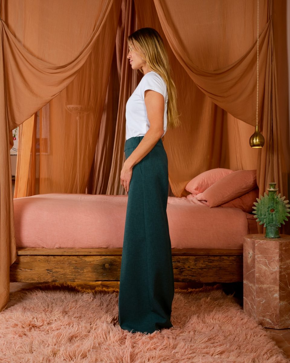 SEA ME HAPPY SUPER WOODY LUSH DEEP DARK GREEN