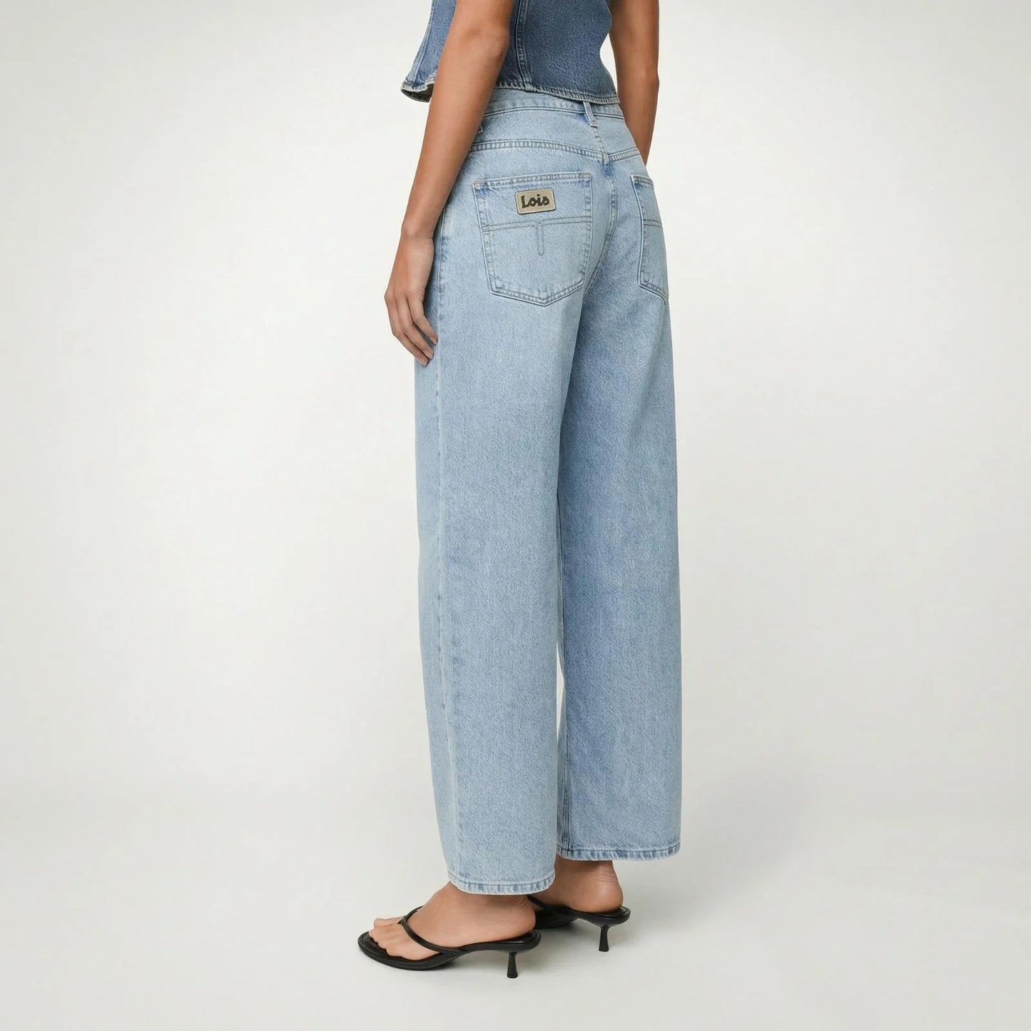 LOIS DALI BARREL FIT BLEACH - S. LABELS