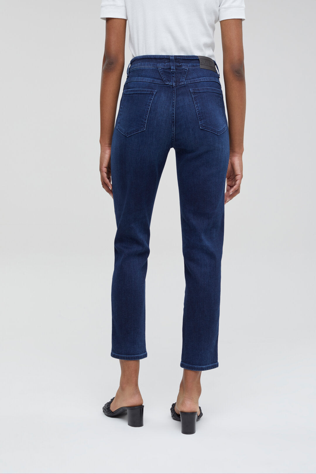 CLOSED PEDAL PUSHER SUPER STRETCH DEEP BLUE DENIM - S. LABELS