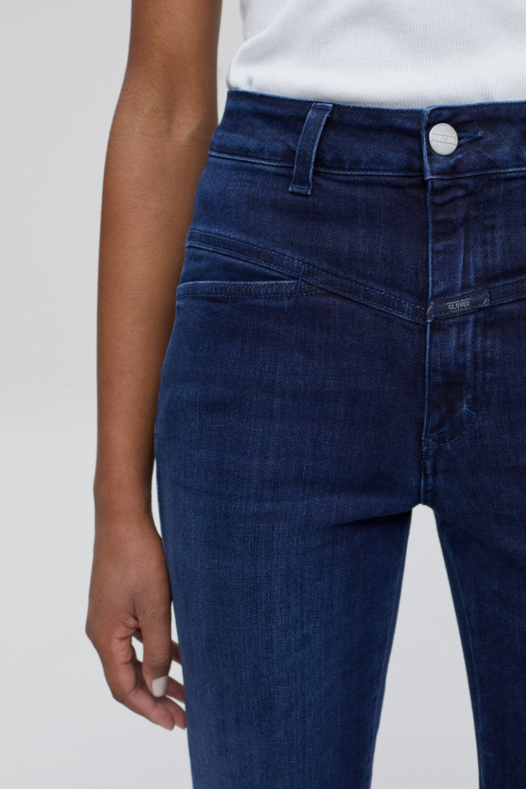 CLOSED PEDAL PUSHER SUPER STRETCH DEEP BLUE DENIM - S. LABELS