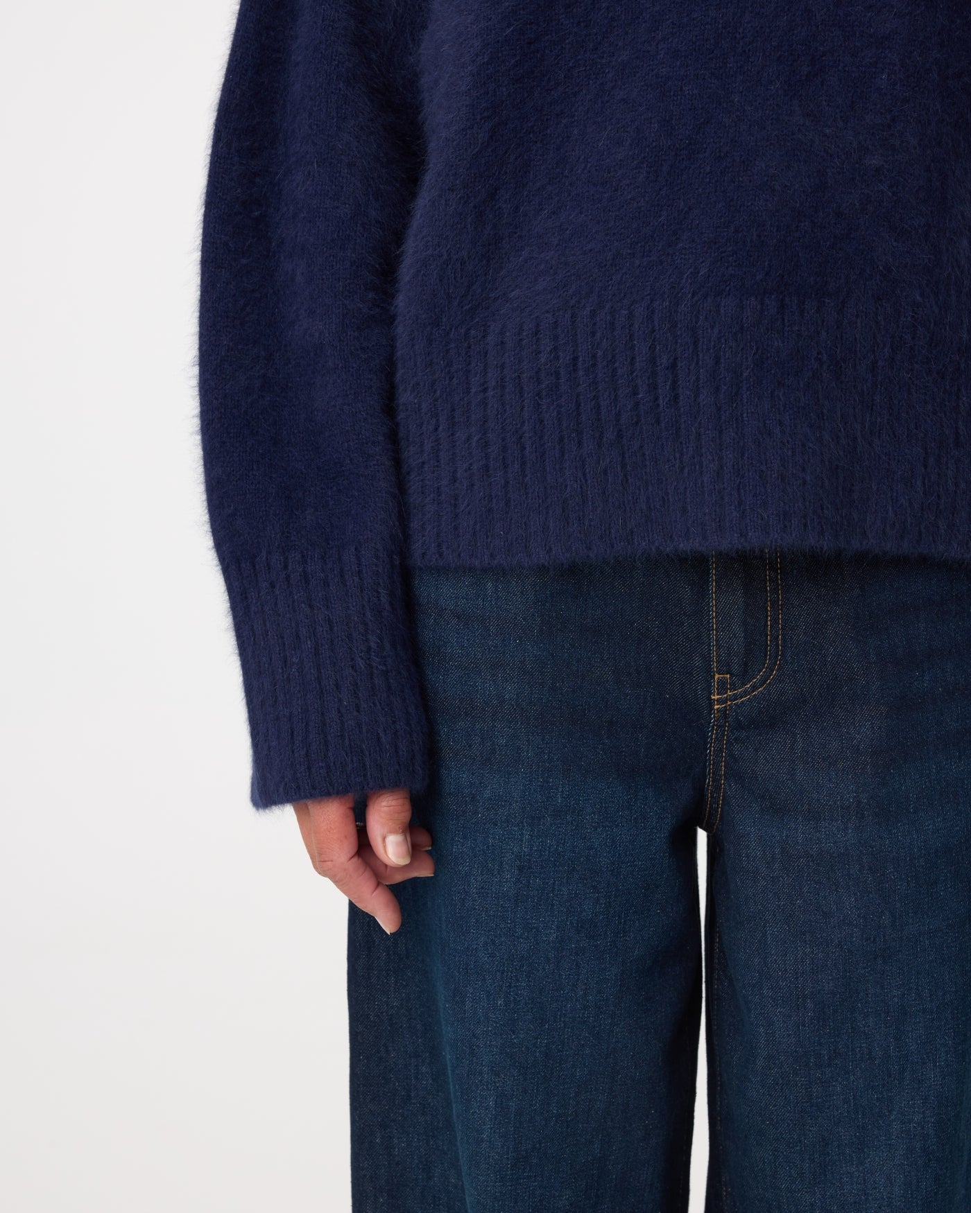 KNIT-TED WOLF PULLOVER NIGHT BLUE