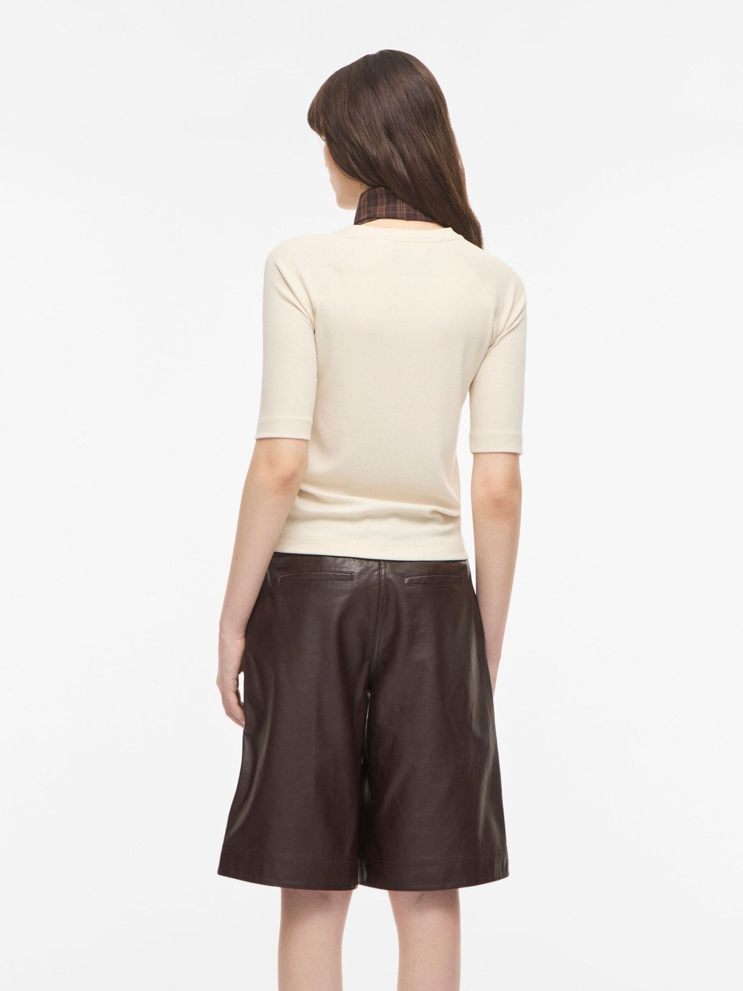 ROUGE EDIT ROUND NECK RIBBED TOP CREAM