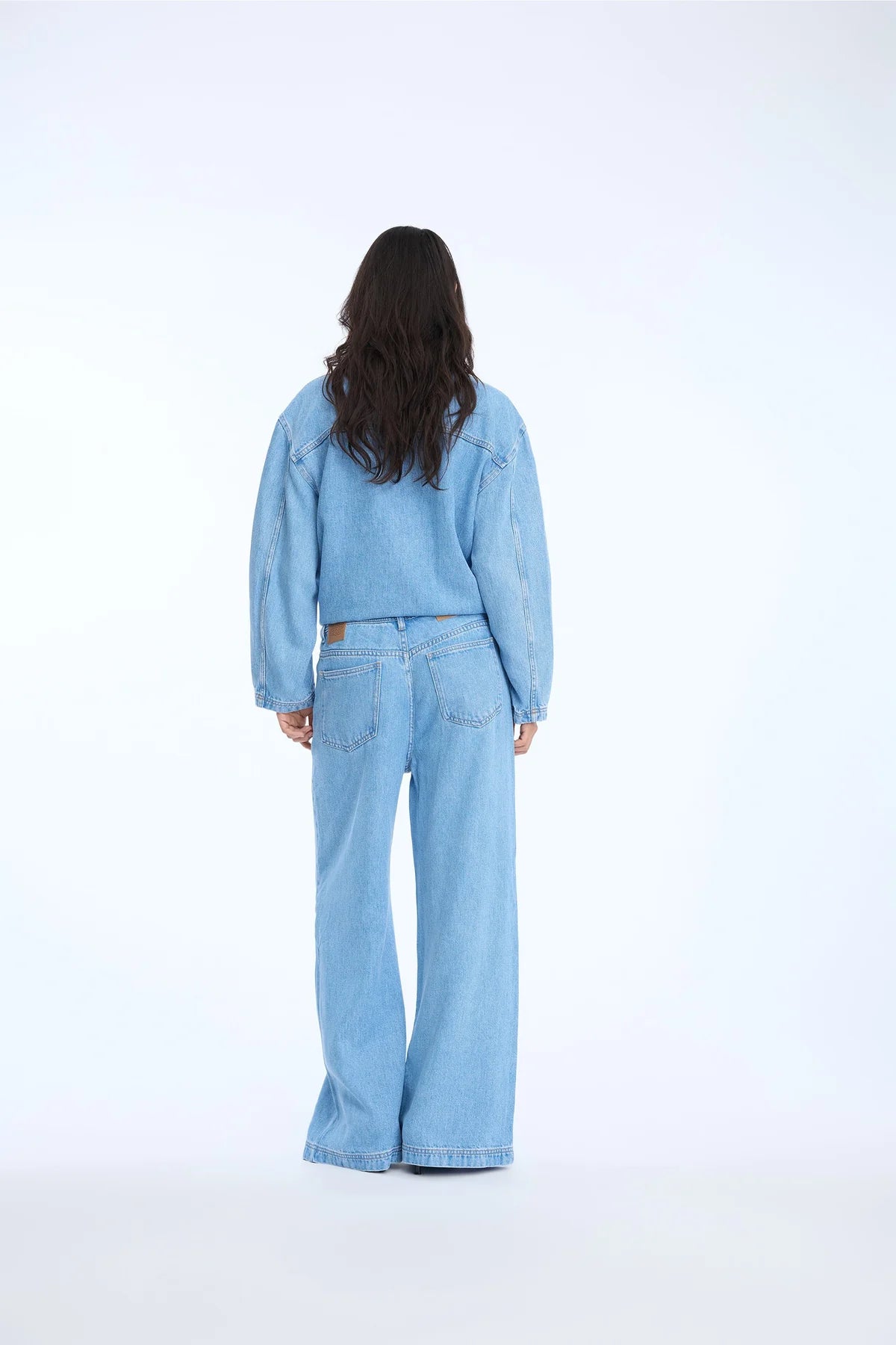 MUNTHE OBEY JEANS BRIGHT BLUE - S. LABELS