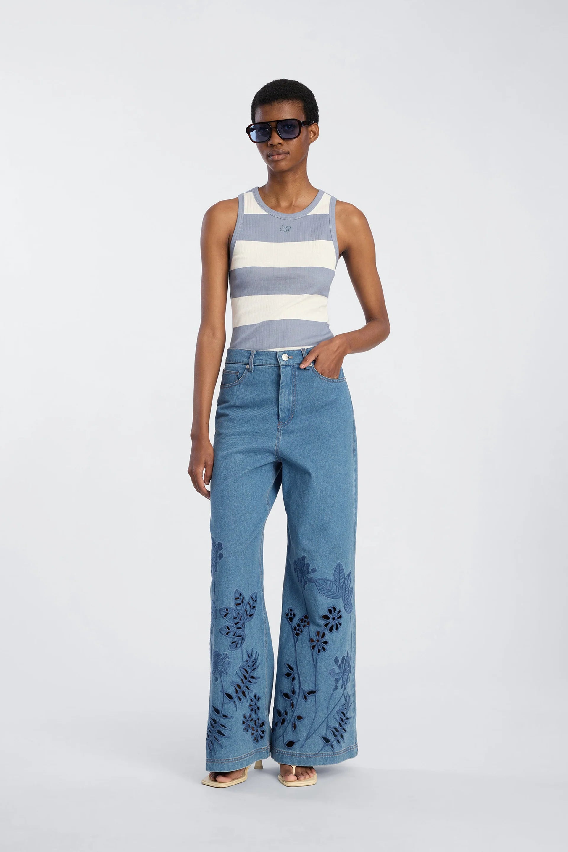 MUNTHE ECUBE JEANS EMBROIDED - S. LABELS