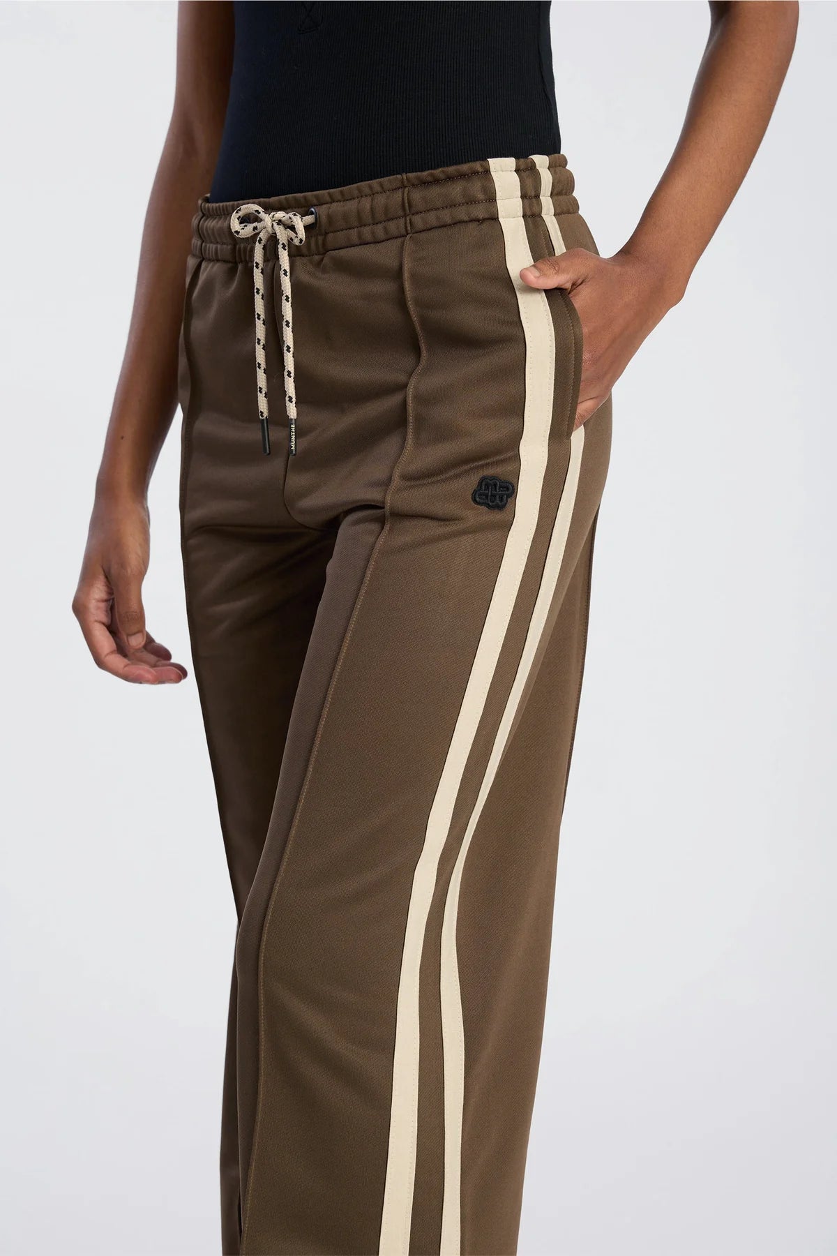 MUNTHE BOUD JOGGING PANTS BROWN - S. LABELS