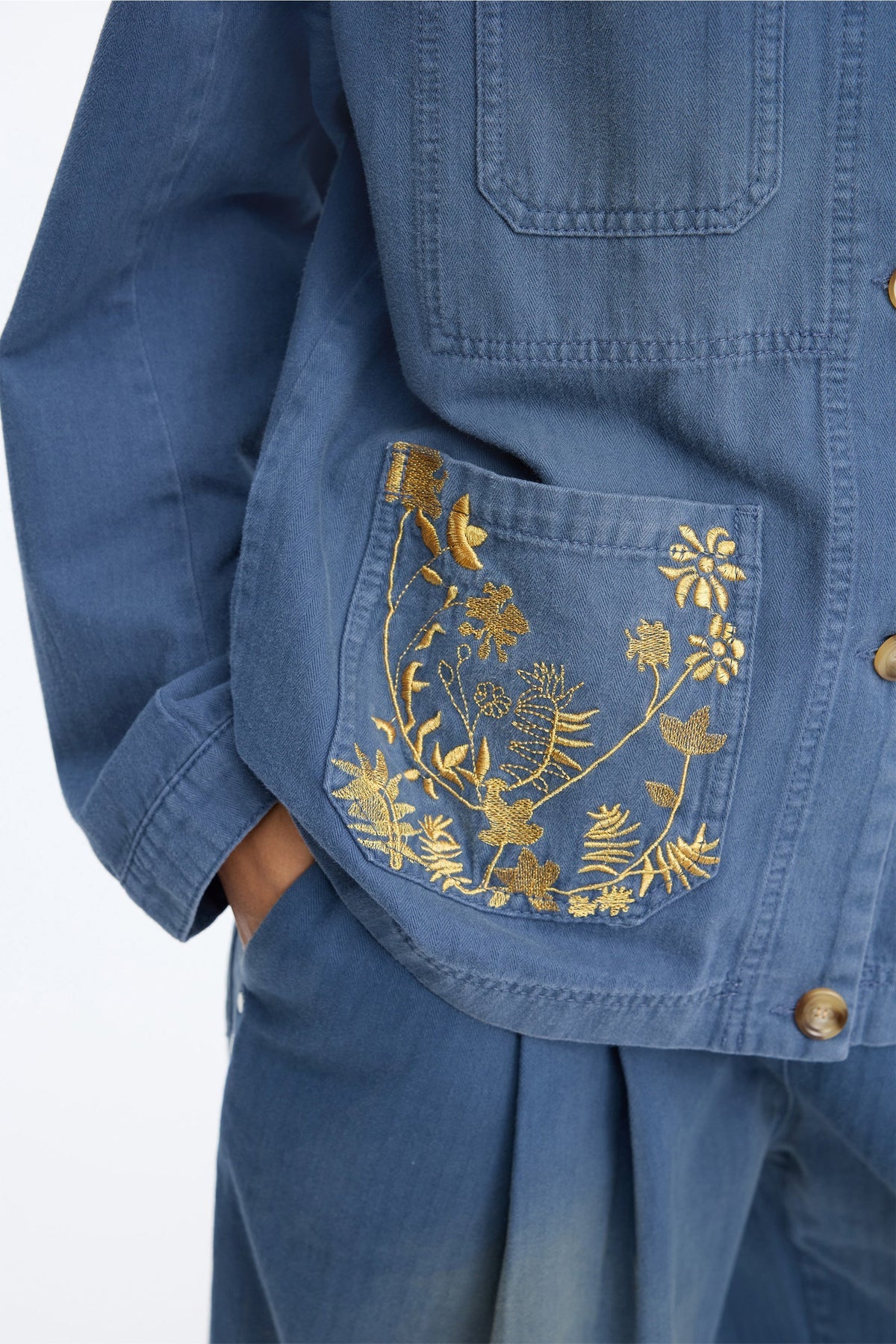 MUNTHE BAYAN JACK BLUE - S. LABELS