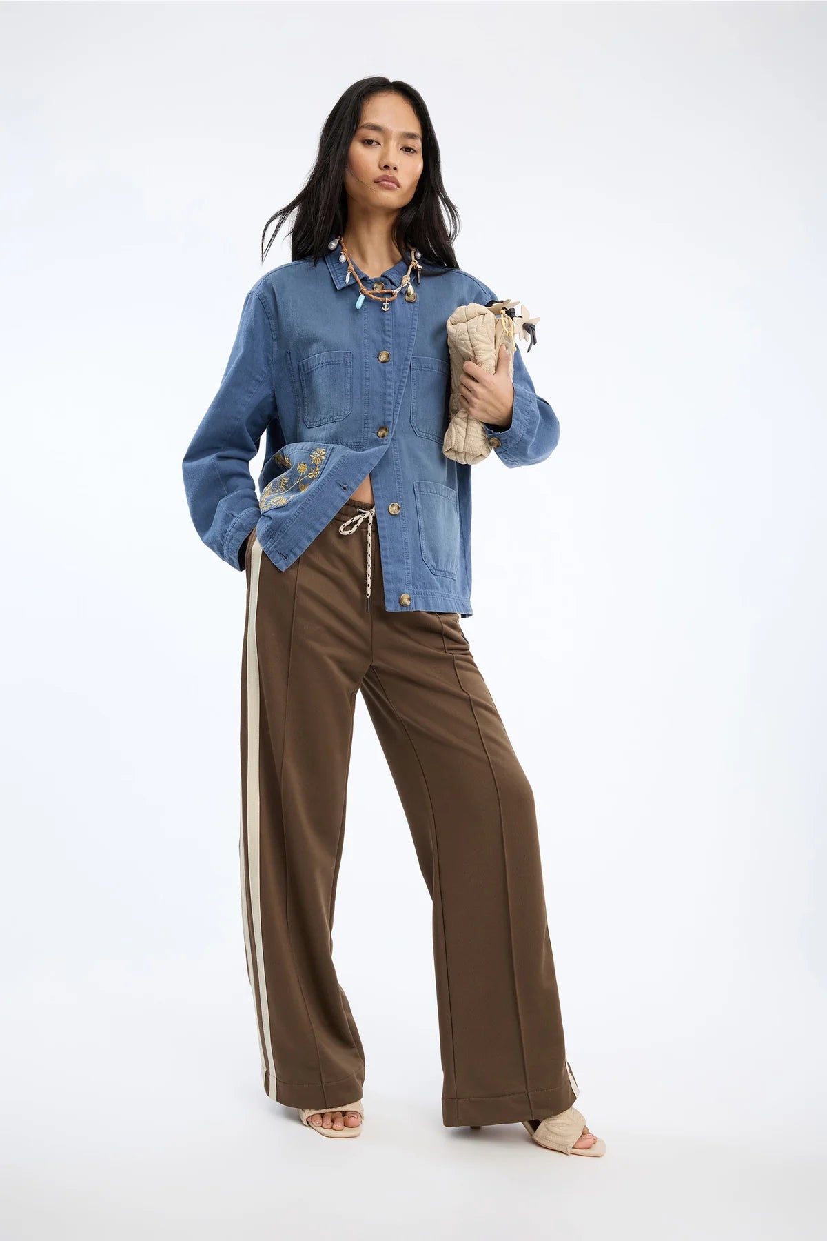 MUNTHE BAYAN JACK BLUE - S. LABELS