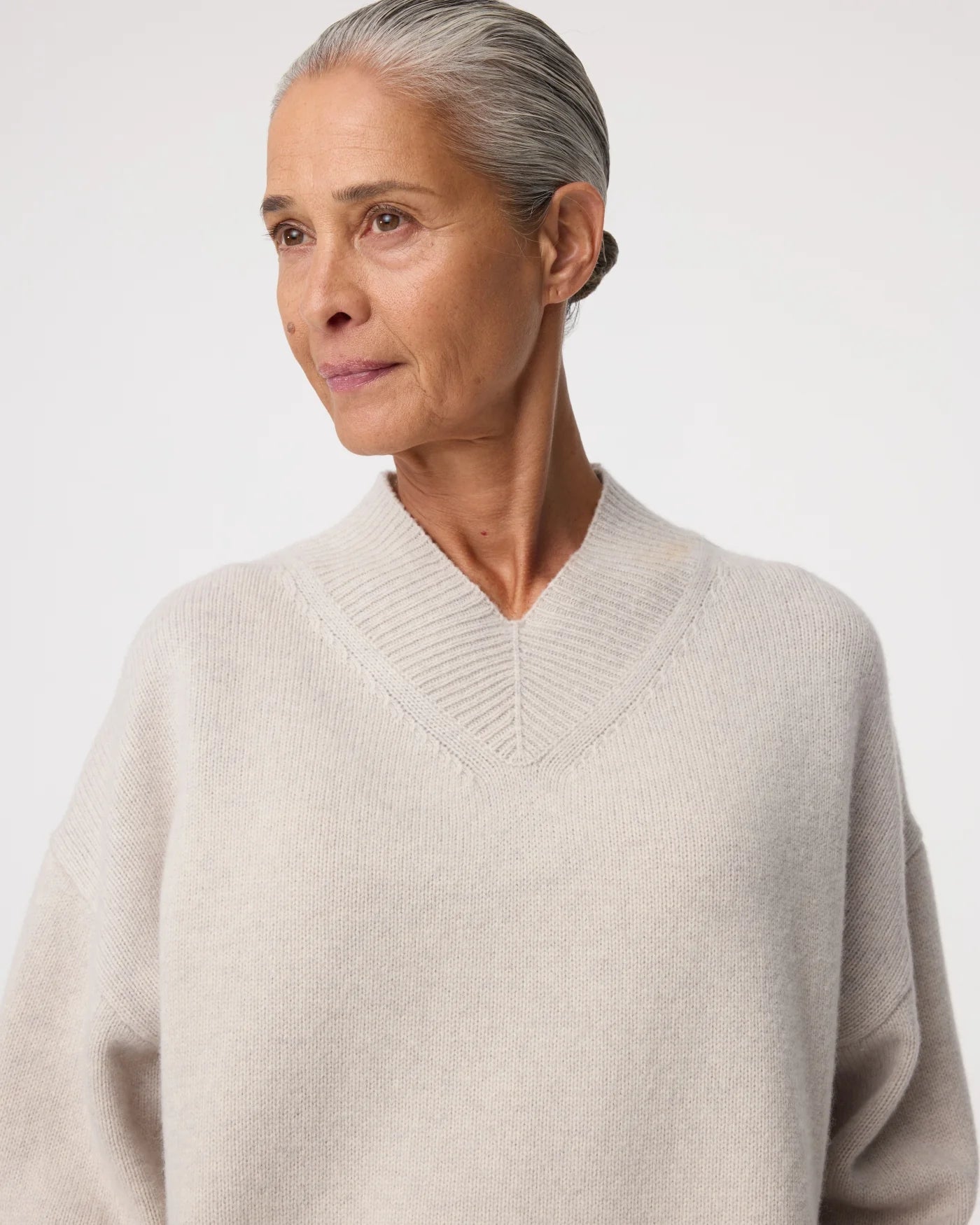 KNIT-TED JEAN PULLOVER GREIGE