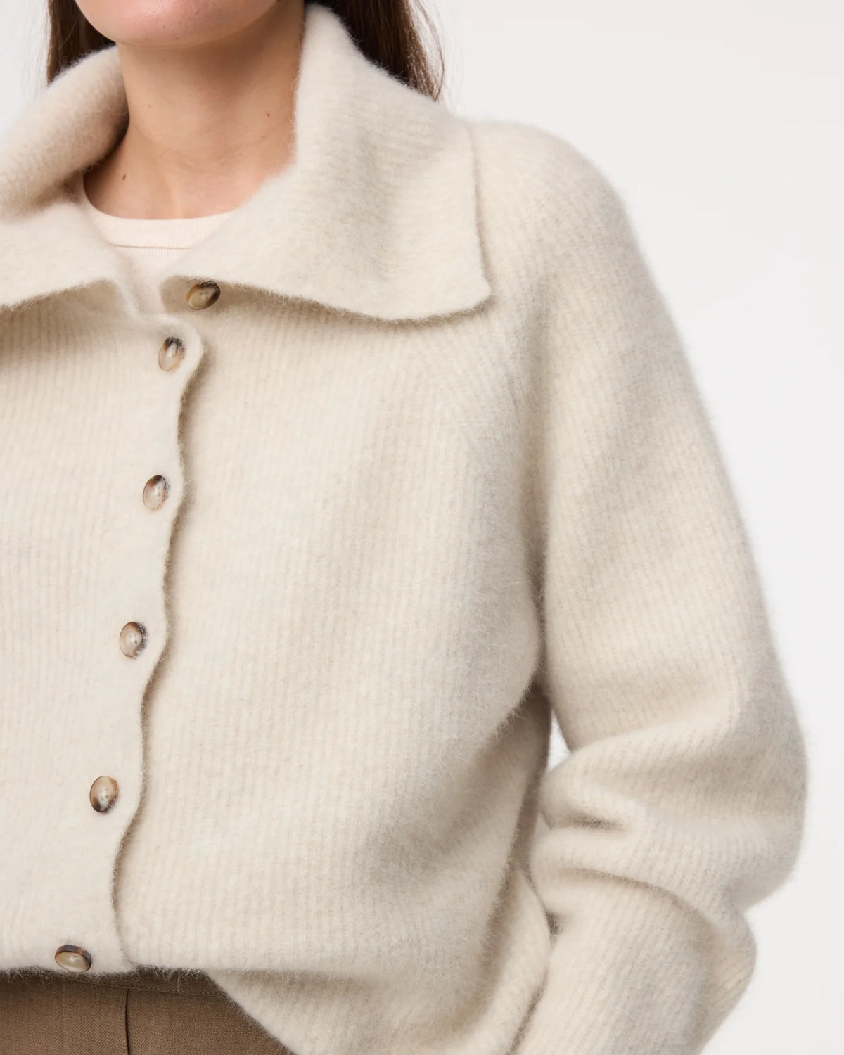 KNIT-TED MILO CARDIGAN GREIGE