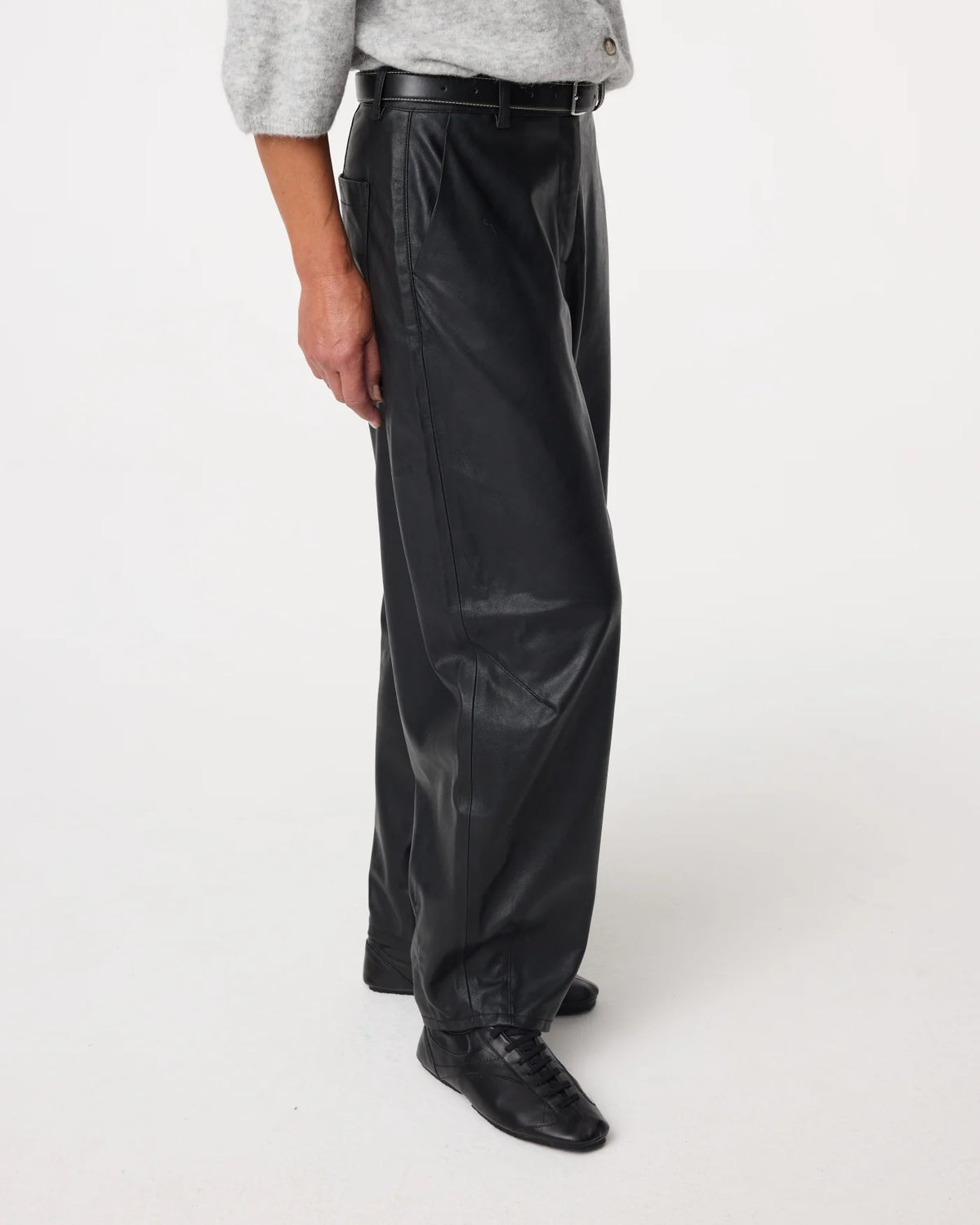 KNIT-TED FAUX LEATHER ALBA PANTS BLACK