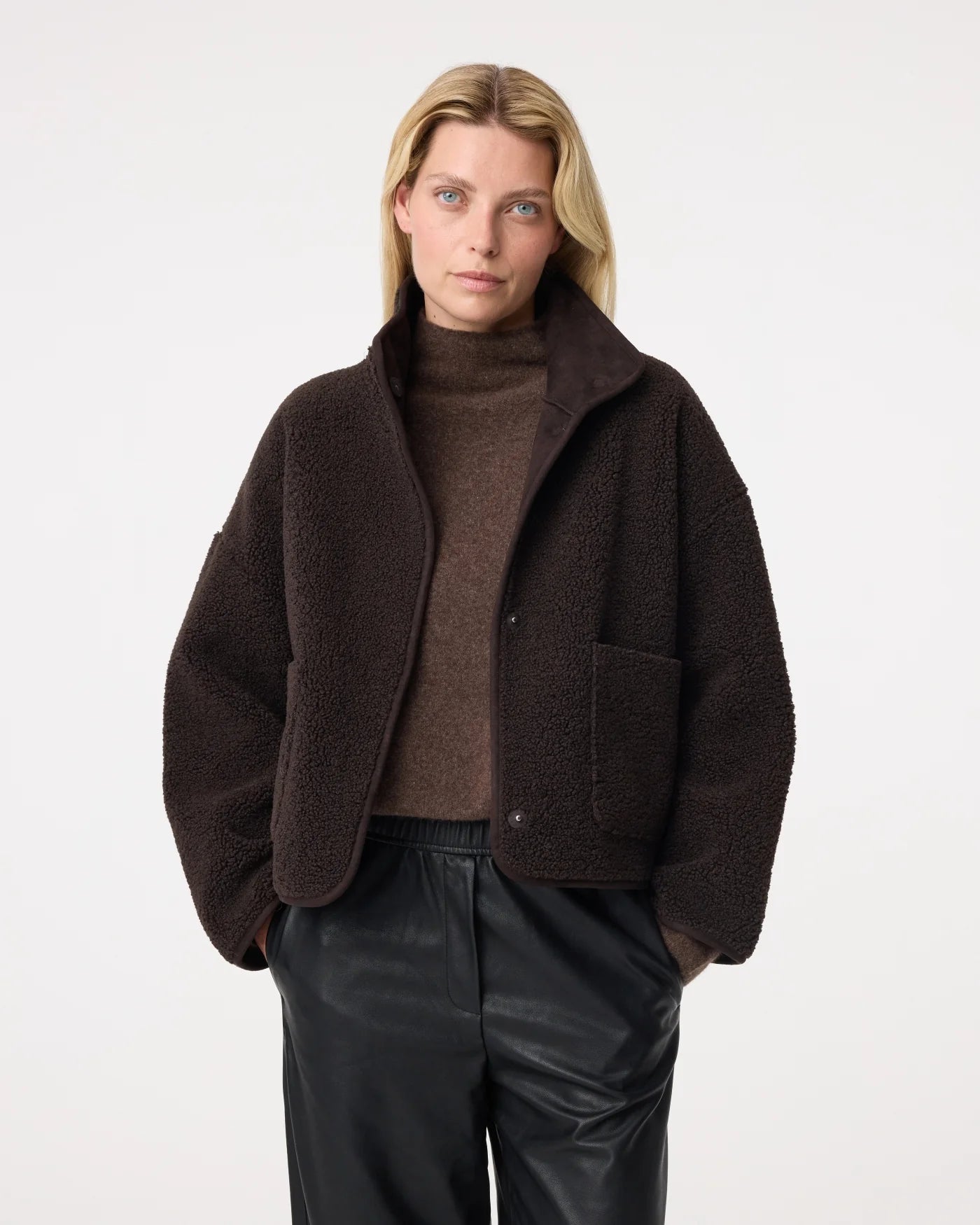 KNIT-TED JILL REVERSIBLE JACKET CHOCO