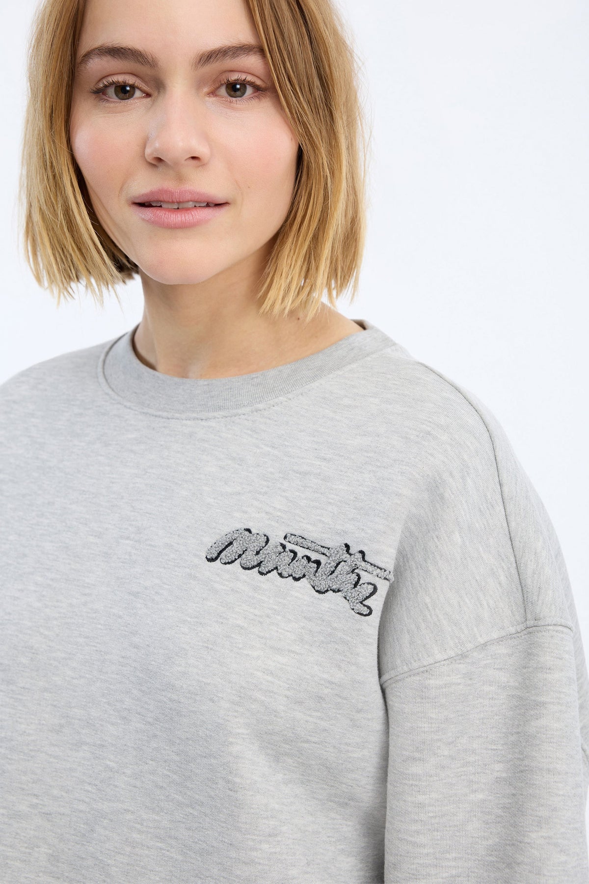 MUNTHE VEPTUN SWEATER GREY