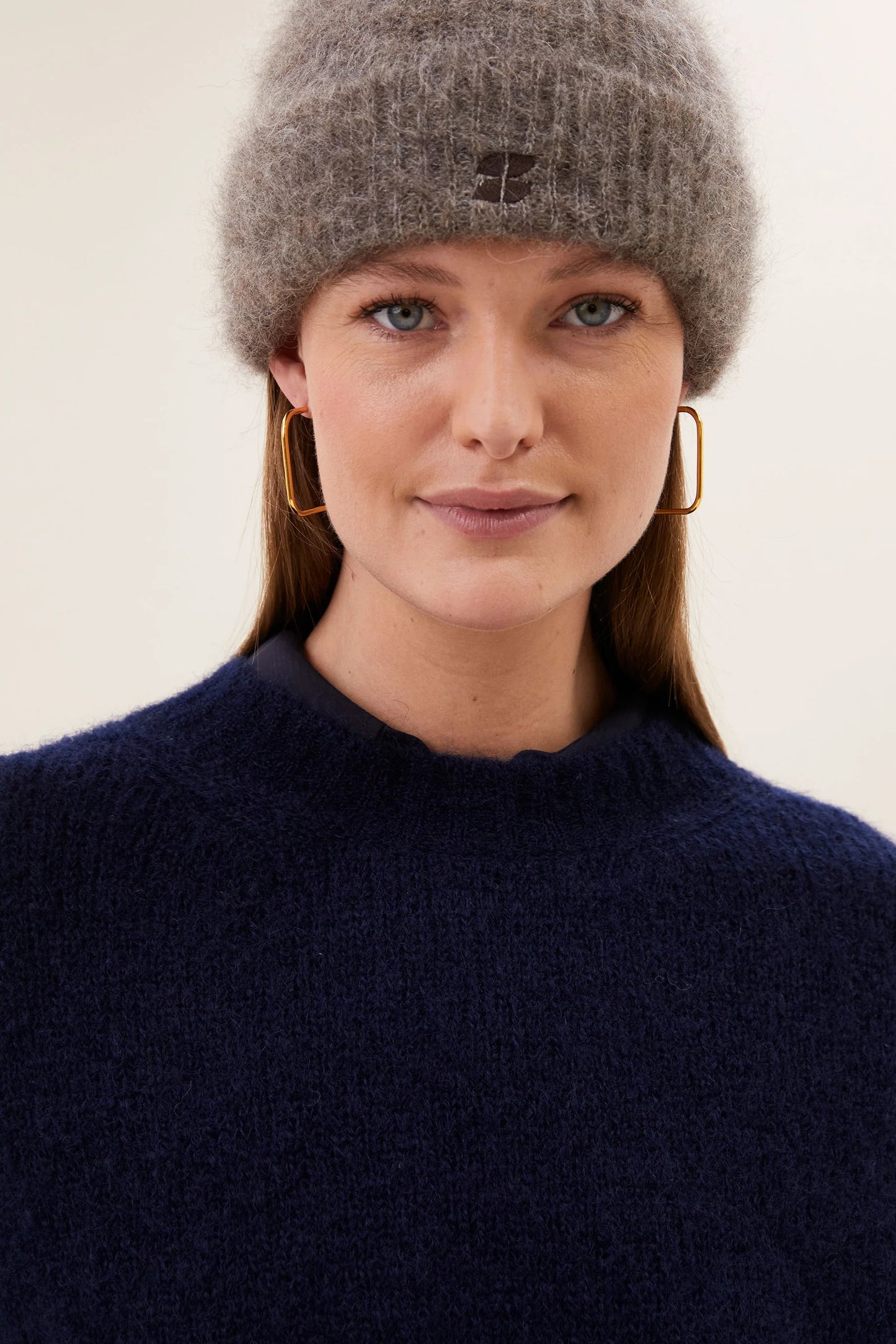 BY BAR LOGO NORTON BEANIE DARK BISCUIT