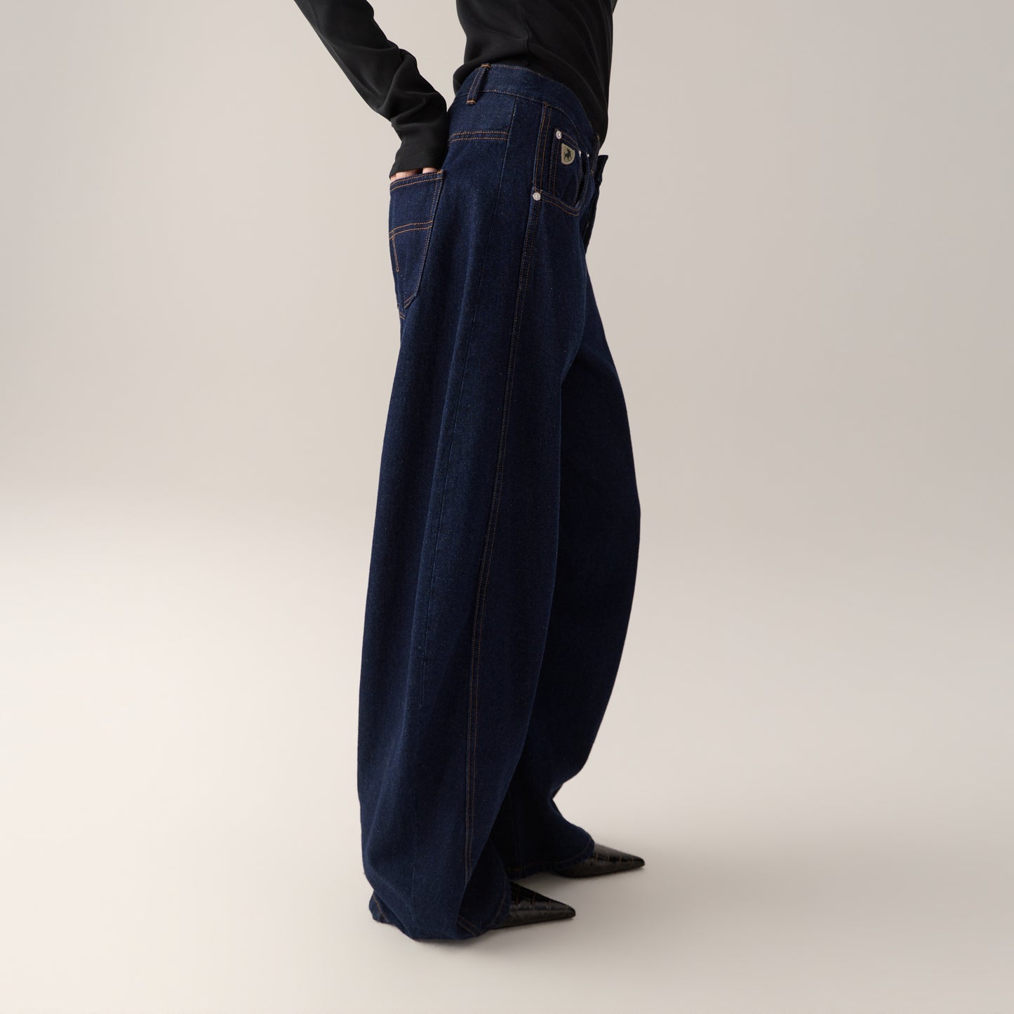 LOIS ALIANA PLEATED BARREL JEANS RINSE DARK