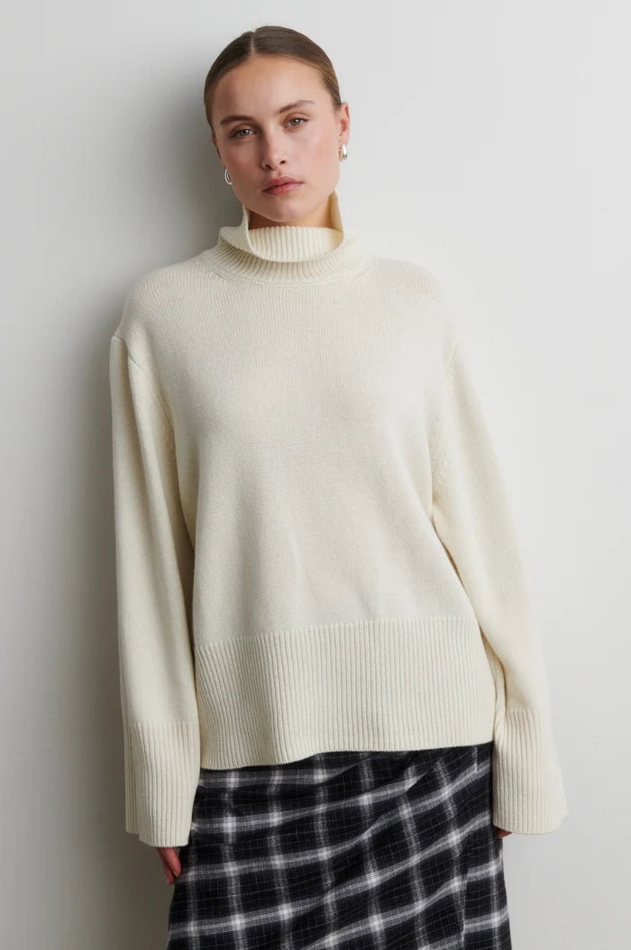 SECOND FEMALE KNIT T-NECK CREAM
