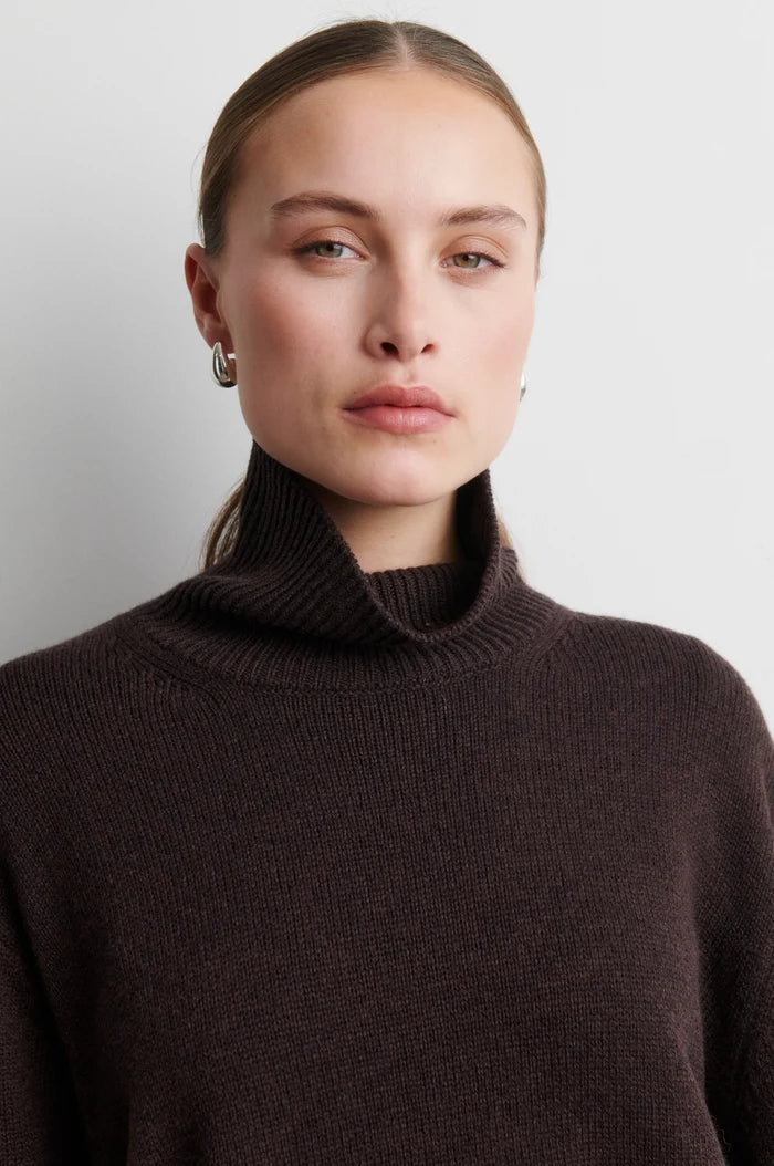 SECOND FEMALE ALPHA KNIT DARK BROWN