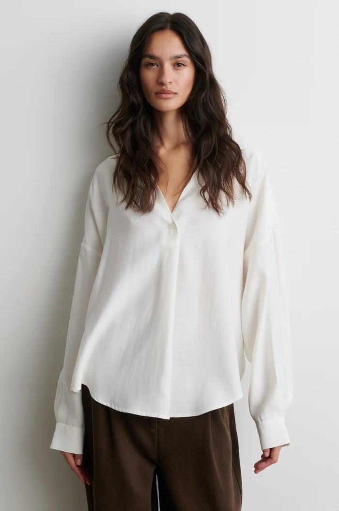 SECOND FEMALE TIMELINE BLOUSE CREAM