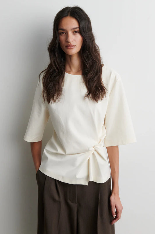 SECOND FEMALE ARKAI DRAPE TEE CREAM
