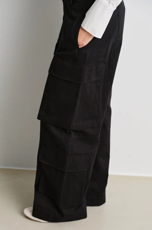 SECOND FEMALE EVARA CARGO PANTS BLACK