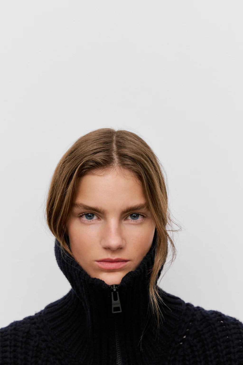 CLOSED WOOL HIGH COLLAR CARDIGAN WITH ZIP DARK NIGHT