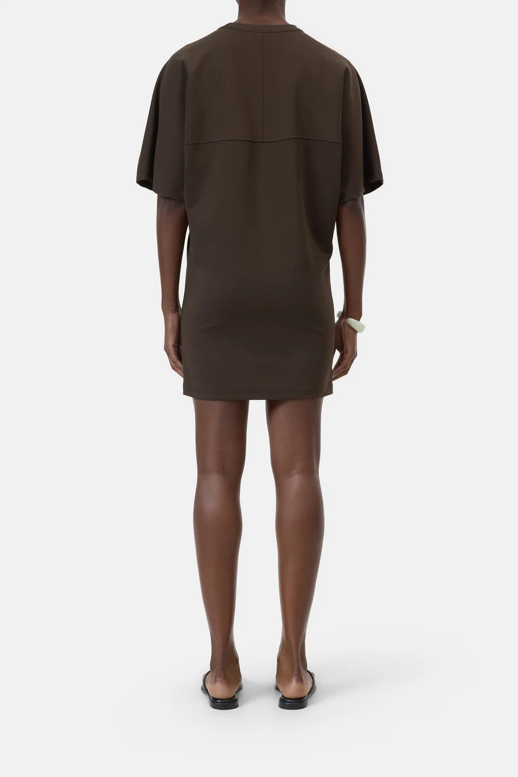 CLOSED YOKE DRESS BRUIN