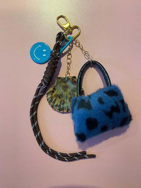 BAGCHARM FURRY BAG BLUE