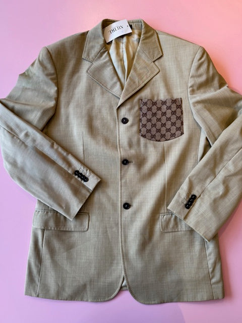 ATTIRE GUCCI BLAZER BEIGE